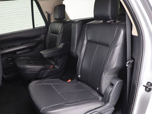 Used 2024 Ford Expedition Max XLT image 12