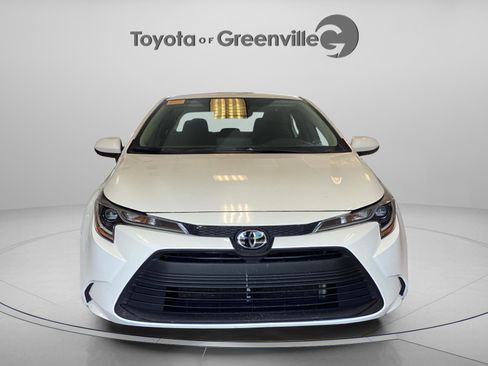 Used 2024 Toyota Corolla LE FWD image 9