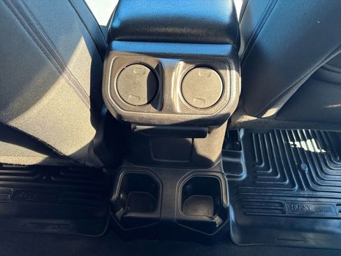Used 2021 Jeep Wrangler Sport image 27