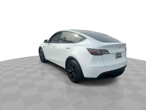 Used 2024 Tesla Model Y Long Range image 6