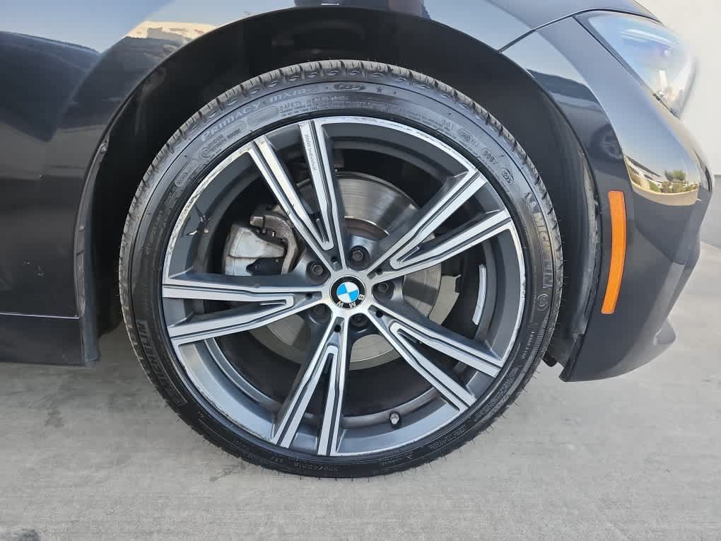 Used 2022 BMW 330i xDrive Sedan w/ M Sport Package AWD/4WD image 8