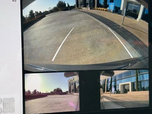 Used 2023 Tesla Model 3 Standard Range image 17