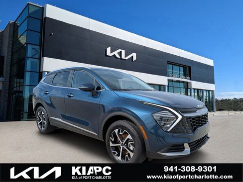 Certified 2025 Kia Sportage EX AWD/4WD image 1
