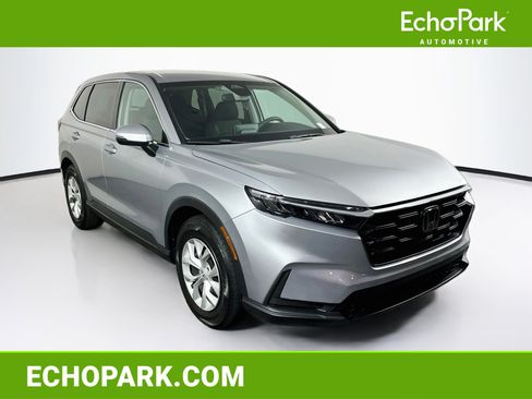 Used 2025 Honda CR-V LX image 1