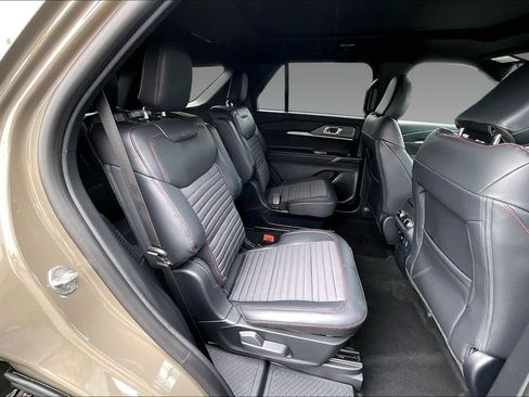 New 2026 Ford Explorer ST-Line w/ ST-Line Street Pack AWD/4WD image 25