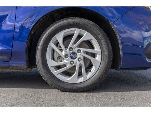 Certified 2024 Subaru Impreza 2.0i image 9