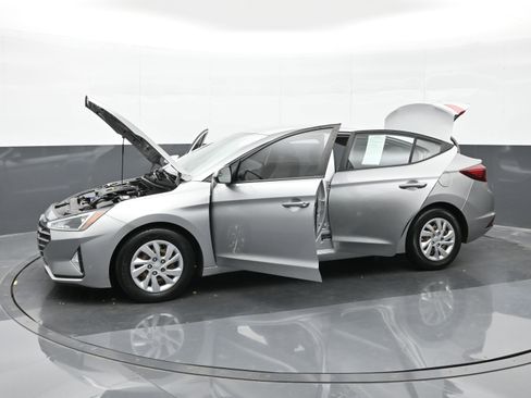 Used 2020 Hyundai Elantra SE image 47