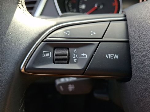 Used 2021 Audi Q5 Premium image 22