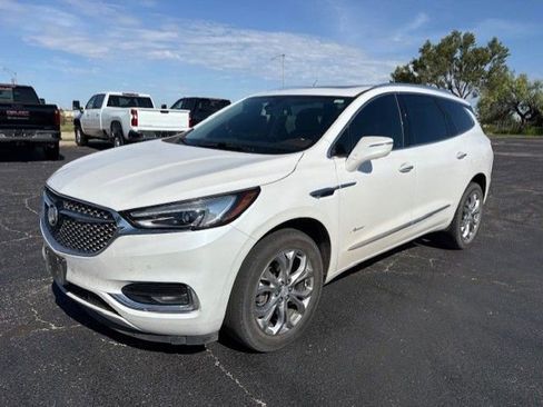 Used 2020 Buick Enclave Avenir w/ Avenir Technology Package FWD image 1