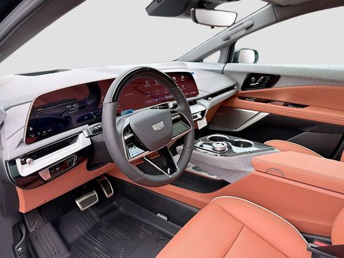 New 2026 Cadillac Optiq Sport 2 image 9