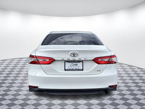 Used 2018 Toyota Camry LE image 6
