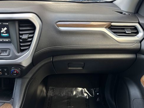 Used 2019 GMC Acadia SLE FWD image 30