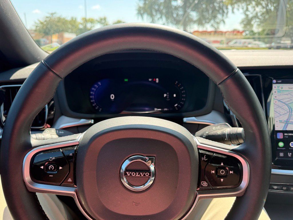 Used 2024 Volvo S60 B5 Plus w/ Climate Package AWD/4WD image 8