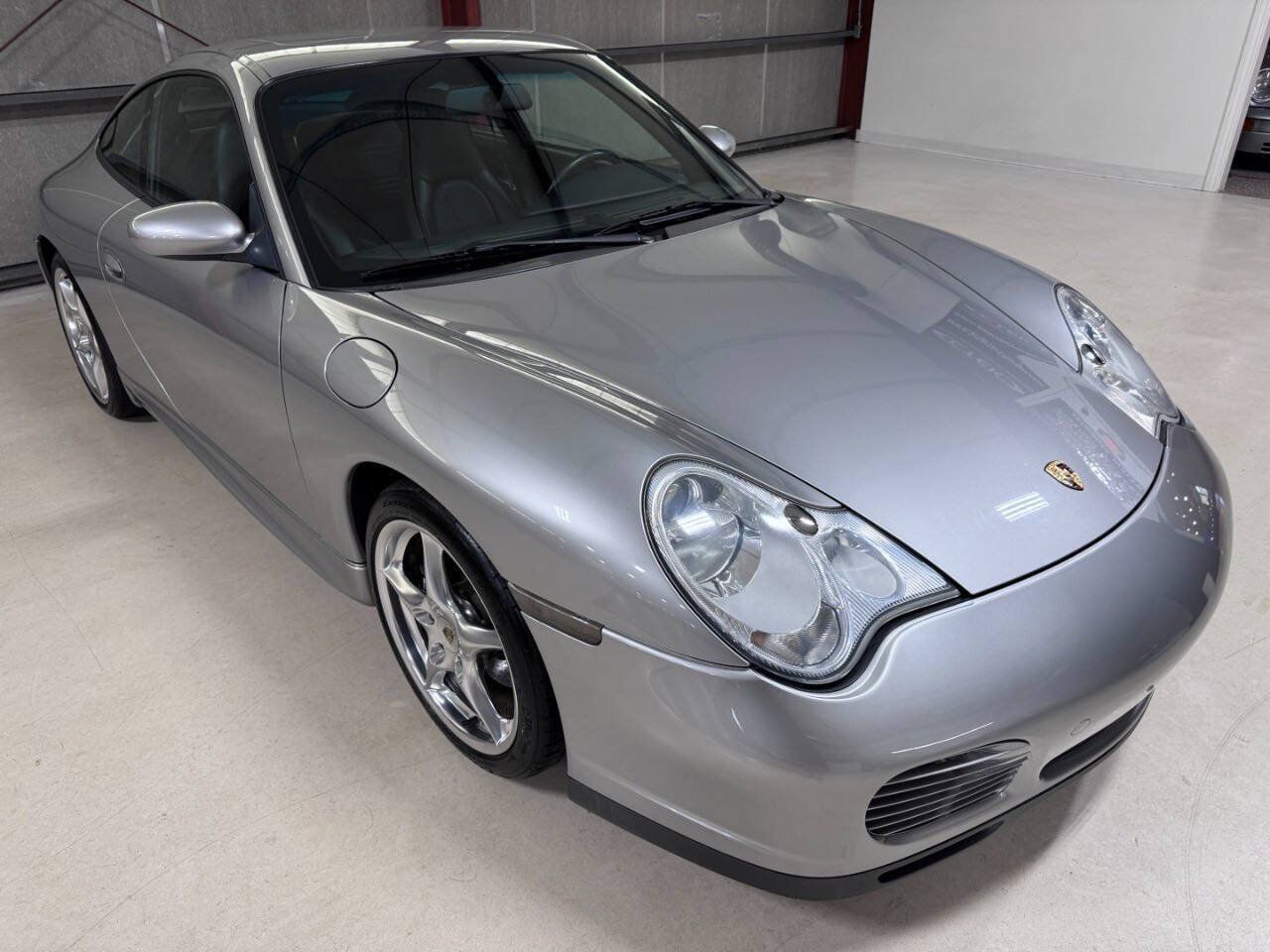 Used 2004 Porsche 911 40th Anniversary RWD image 30