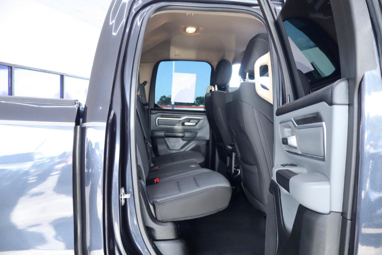 Used 2019 RAM 1500 Big Horn RWD image 32