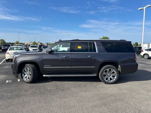 Used 2016 GMC Yukon XL Denali w/ Open Road Package AWD/4WD image 9