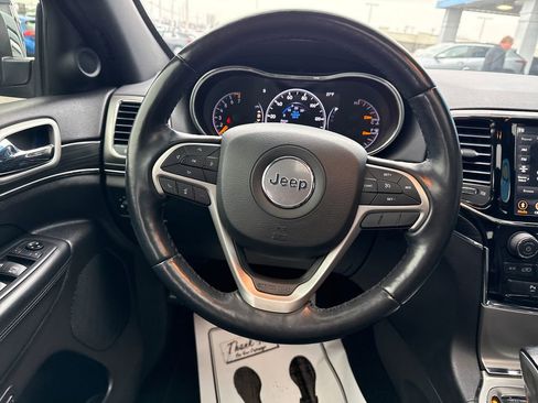 Used 2020 Jeep Grand Cherokee Limited w/ Premium Lighting Group image 18