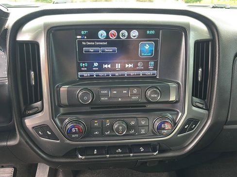 Used 2018 Chevrolet Silverado 1500 LT w/ All Star Edition AWD/4WD image 32