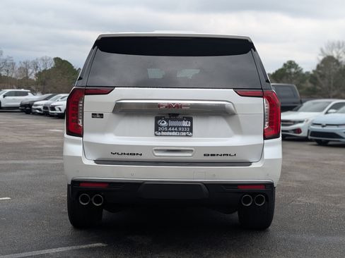 Used 2024 GMC Yukon XL Denali w/ Advanced Technology Package image 8