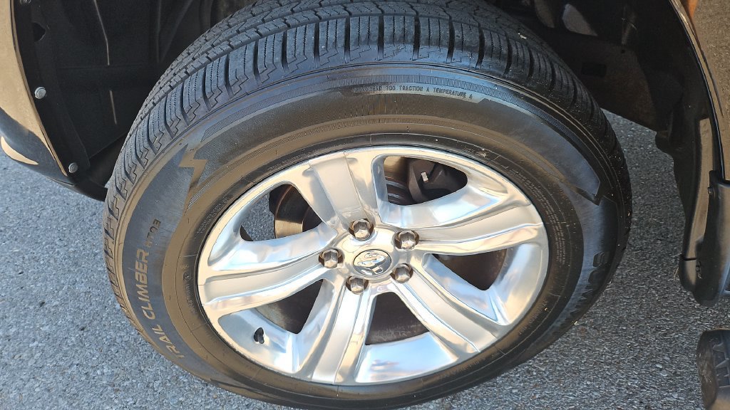 Used 2014 RAM 1500 Sport w/ Convenience Group AWD/4WD image 18