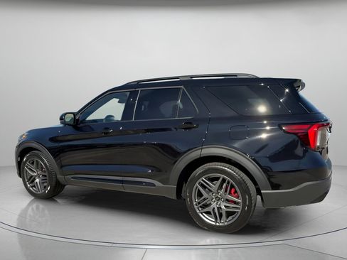 New 2026 Ford Explorer ST w/ Sun And Sound Package image 18
