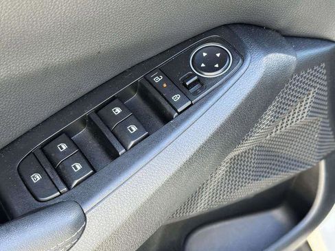 Used 2024 Kia Seltos S AWD/4WD image 18