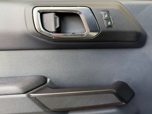 Used 2023 Ford Bronco Raptor AWD/4WD image 14