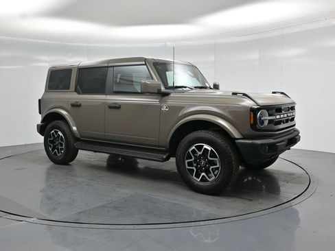 New 2026 Ford Bronco Outer Banks AWD/4WD image 24