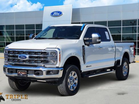 Used 2023 Ford F250 Lariat w/ Tow Technology Package AWD/4WD image 2