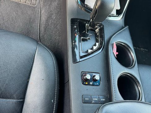 Used 2016 Toyota Avalon XLE Premium image 15