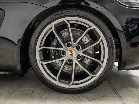 Used 2023 Porsche 718 Boxster Spyder RWD image 10