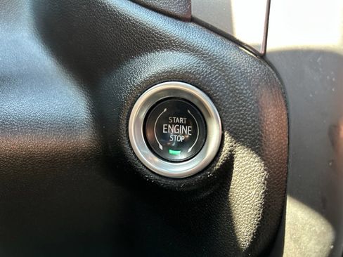 Used 2022 Chevrolet Silverado 1500 Custom RWD image 31