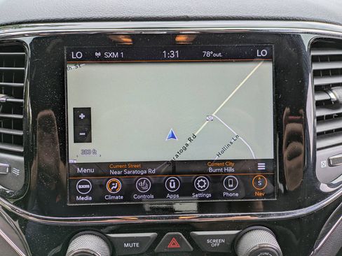 Used 2020 Jeep Grand Cherokee Limited w/ Premium Lighting Group AWD/4WD image 12