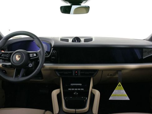 New 2026 Porsche Cayenne E-Hybrid image 11