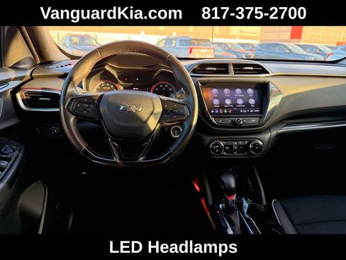 Used 2021 Chevrolet TrailBlazer RS w/ Technology Package image 16