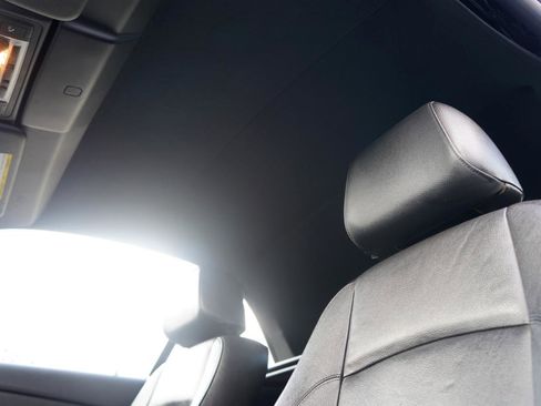 Used 2013 BMW 128i Convertible image 21