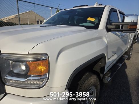 Used 2015 GMC Sierra 2500 Denali w/ Duramax Plus Package AWD/4WD image 5