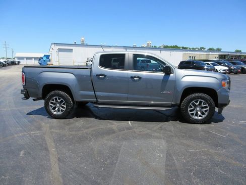 Certified 2022 GMC Canyon AT4 AWD/4WD image 5