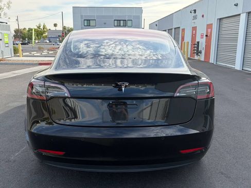 Used 2018 Tesla Model 3 Long Range RWD image 4