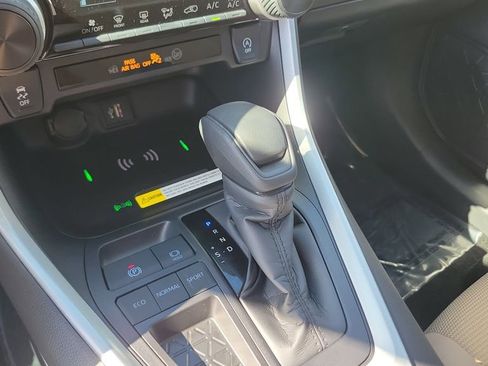 Certified 2025 Toyota RAV4 LE FWD image 15