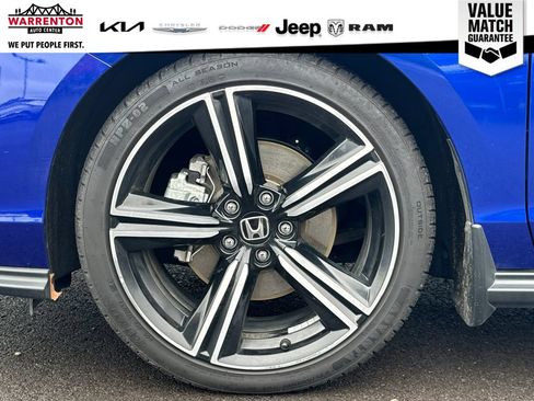 Used 2023 Honda Accord Sport image 11