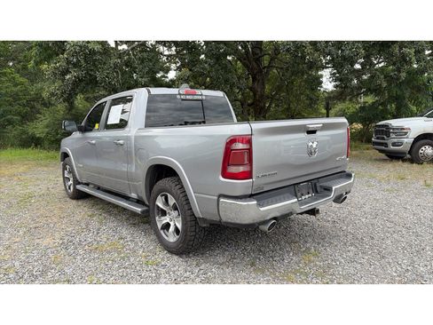 Used 2022 RAM 1500 Laramie AWD/4WD image 4