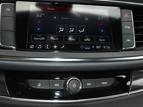 Used 2023 Buick Enclave Essence w/ Experience Buick Package FWD image 21