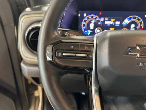 Used 2023 Chevrolet Colorado ZR2 w/ ZR2 Convenience Package III AWD/4WD image 18