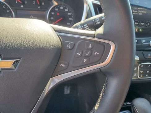 Used 2023 Chevrolet Equinox Premier image 23