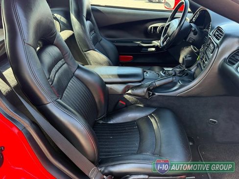 Used 2003 Chevrolet Corvette Coupe w/ Preferred Equipment Group RWD image 23