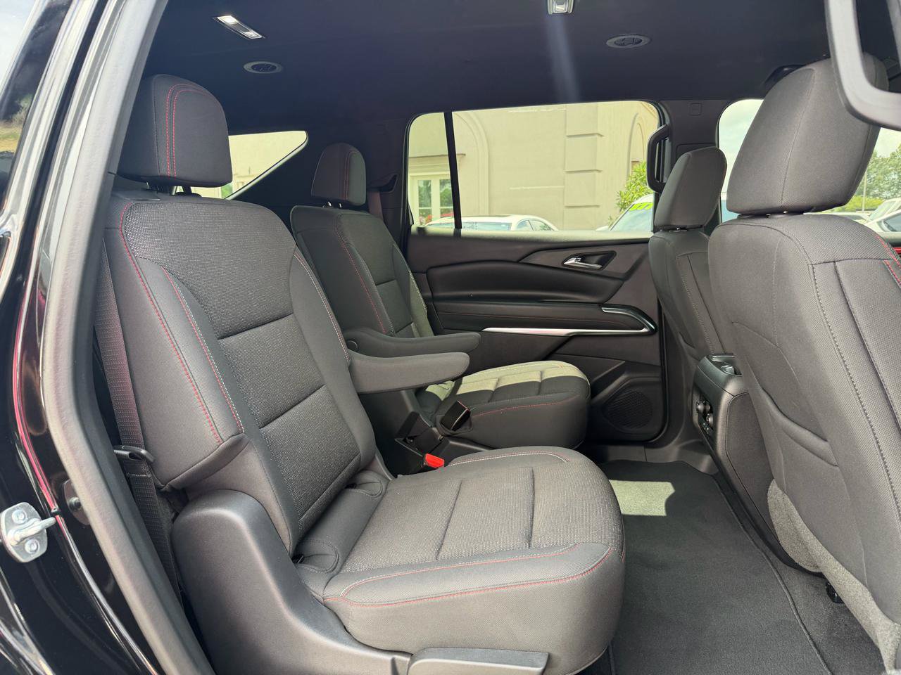 Used 2024 Chevrolet Traverse Z71 AWD/4WD image 18