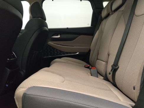 Used 2019 Hyundai Santa Fe SEL FWD image 18