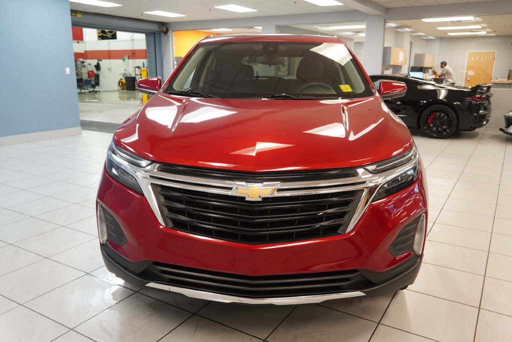 Used 2023 Chevrolet Equinox LT AWD/4WD image 16