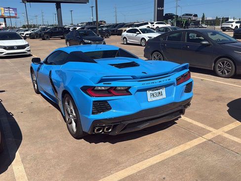 Used 2022 Chevrolet Corvette Stingray Premium Conv w/ Z51 Performance Package RWD image 11